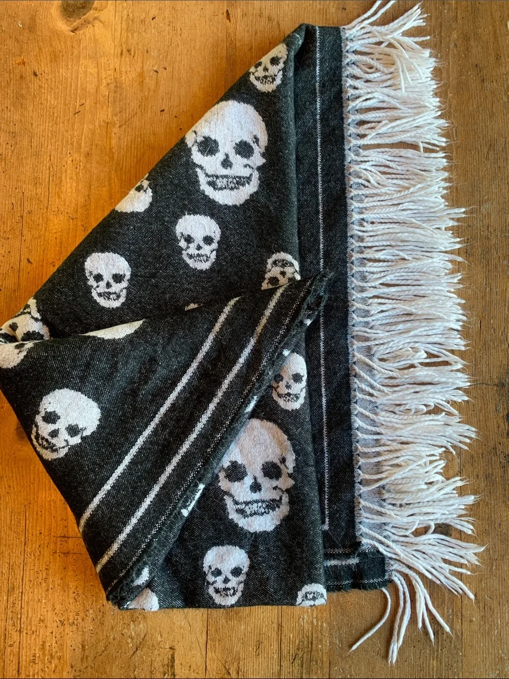 Magaschoni Skull Pattern Fringe Throw Blanket - Black & White Accent Throw